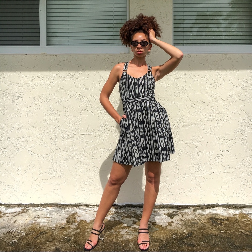 🔅 Black Ikat Print Cotton Dress with Pockets! 🔅